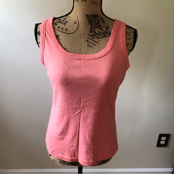 ▪️Van Heusen Tank - Picture 1 of 5